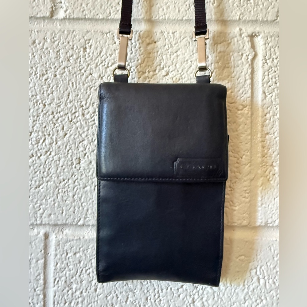 Vintage Coach Leather Tri-fold Wallet w/strap Black Unisex